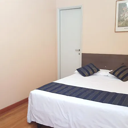 Hotel Flora 3*