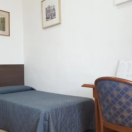 Flora 3* Prato (Prato)